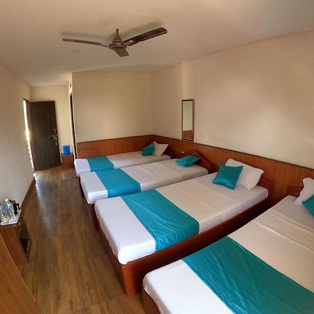 Hotel Dolly Pokhara Ngoại thất bức ảnh