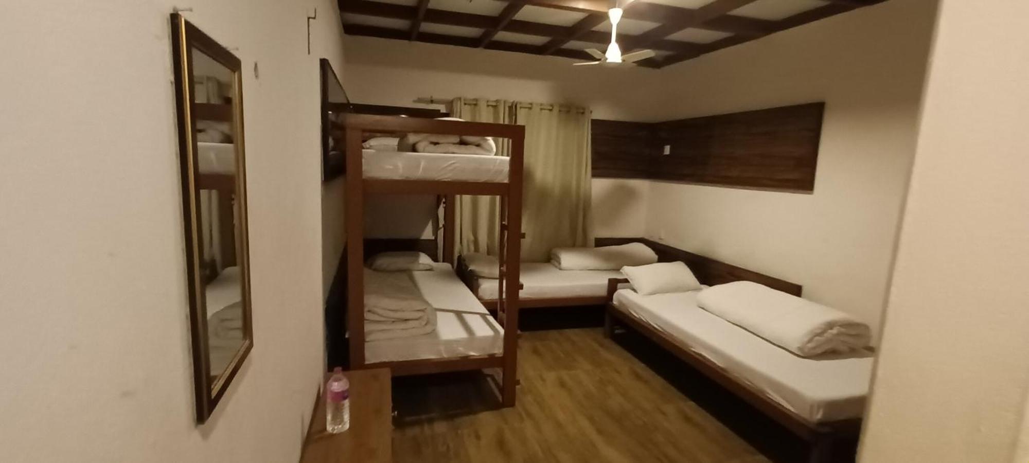 Hotel Dolly Pokhara Ngoại thất bức ảnh