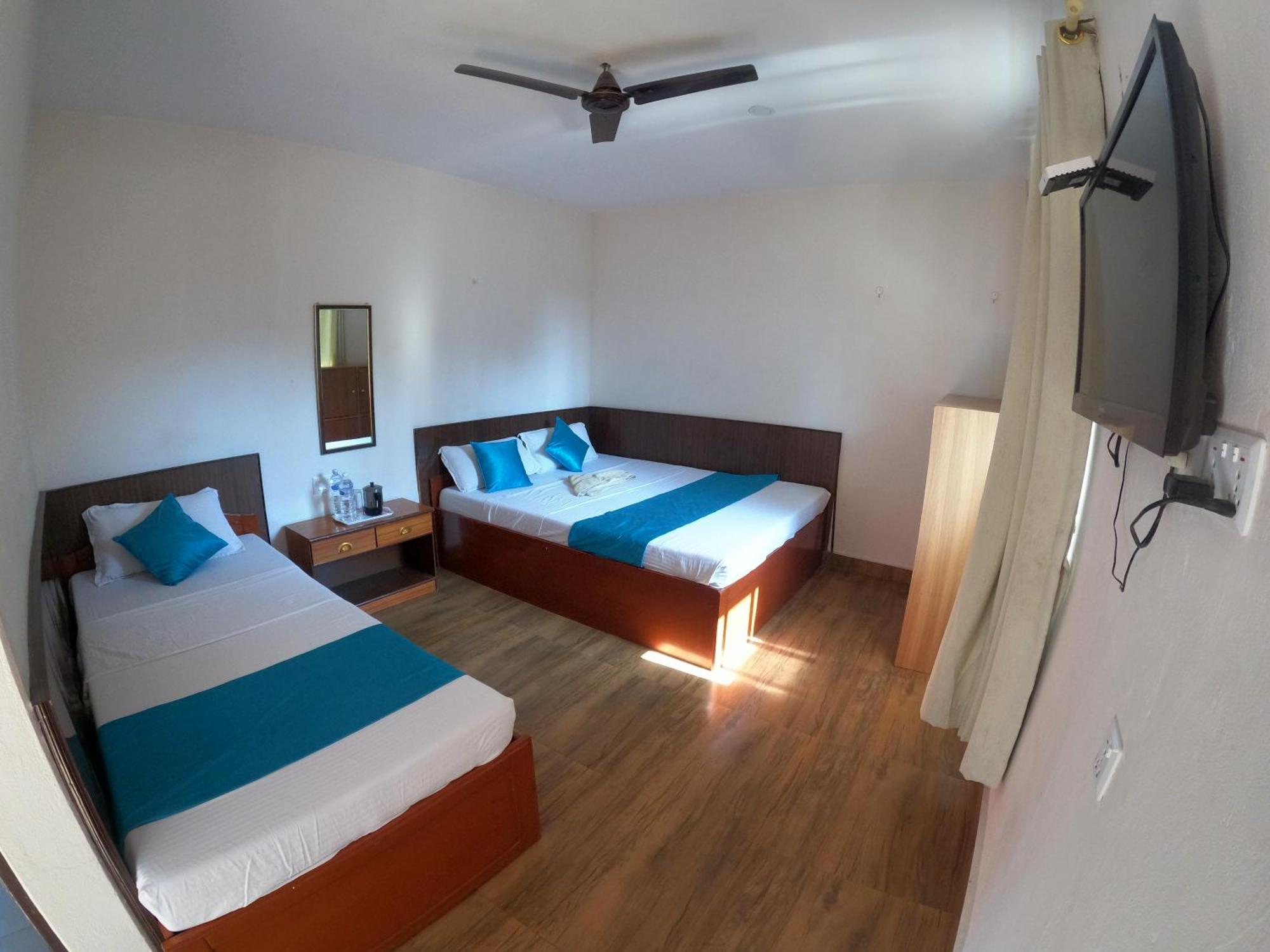 Hotel Dolly Pokhara Ngoại thất bức ảnh