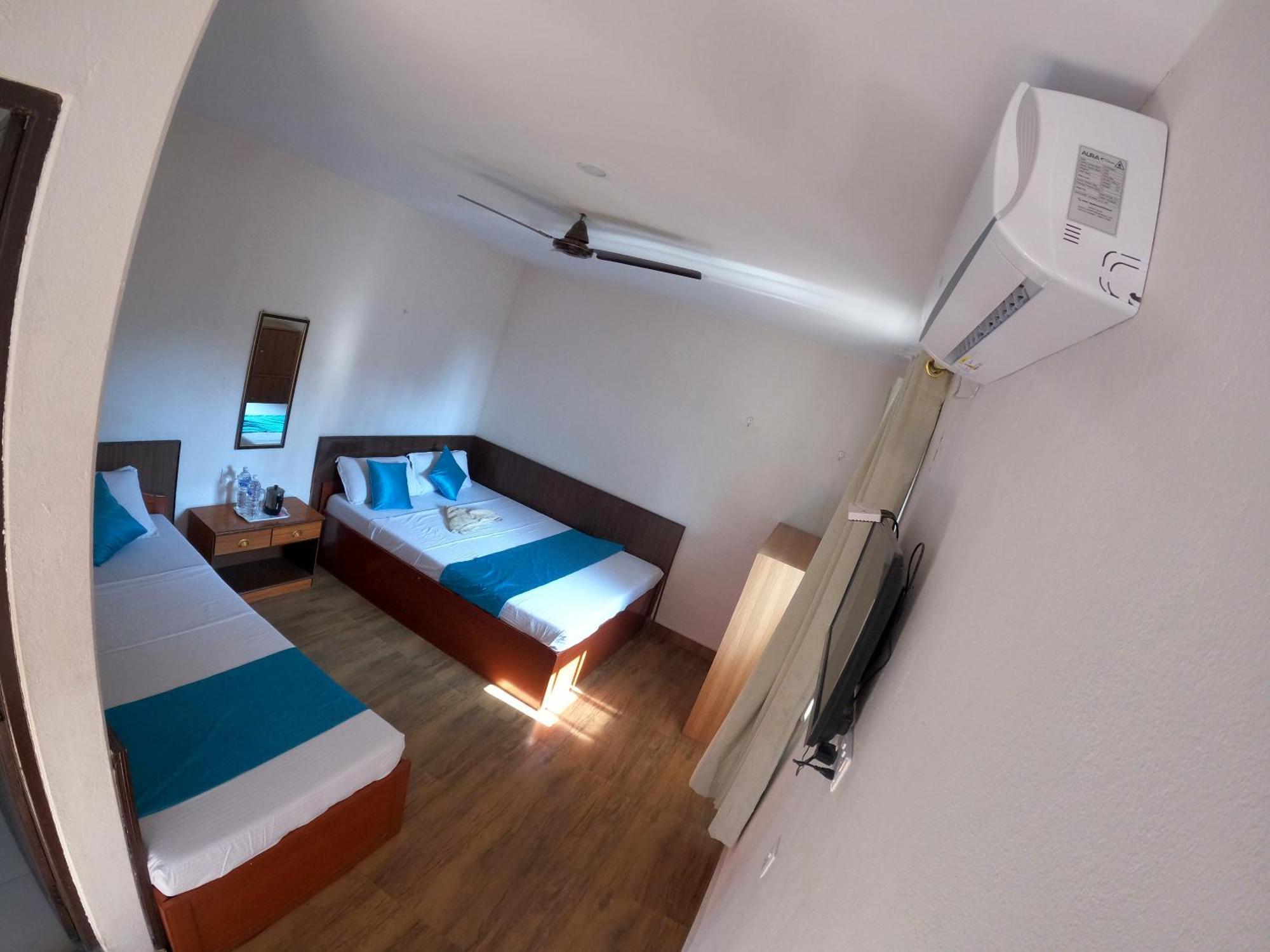 Hotel Dolly Pokhara Ngoại thất bức ảnh