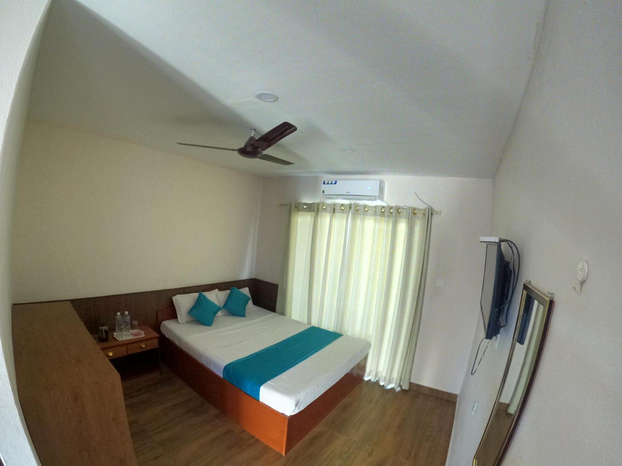 Hotel Dolly Pokhara Ngoại thất bức ảnh